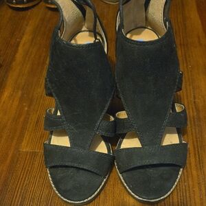 NEW Lucky Brand Black Sandals with Geometric Cutouts
